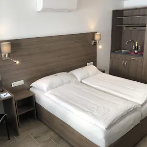 Hotel Koenig, Viena
