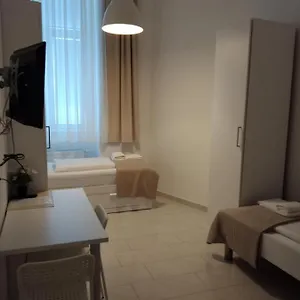 2* Гостевой дом Ch-hotel Luka Budget