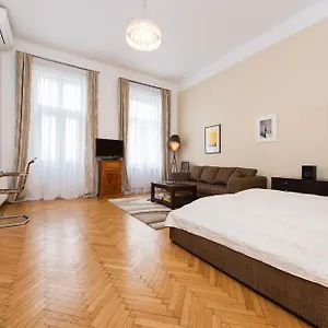 Bed and breakfast Rosa Linde - Comfort, Viena