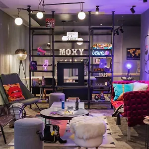 *** Hotel Moxy Old Town Roménia
