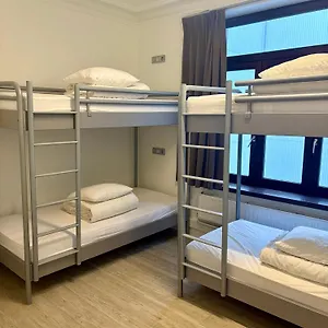  Albergue The Legacy By 2go4 Center Bélgica