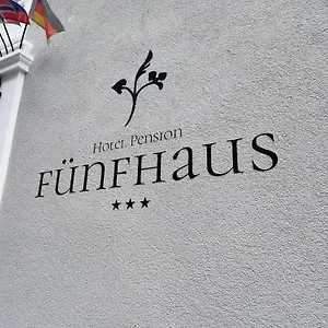 Pensión Fünfhaus, Viena