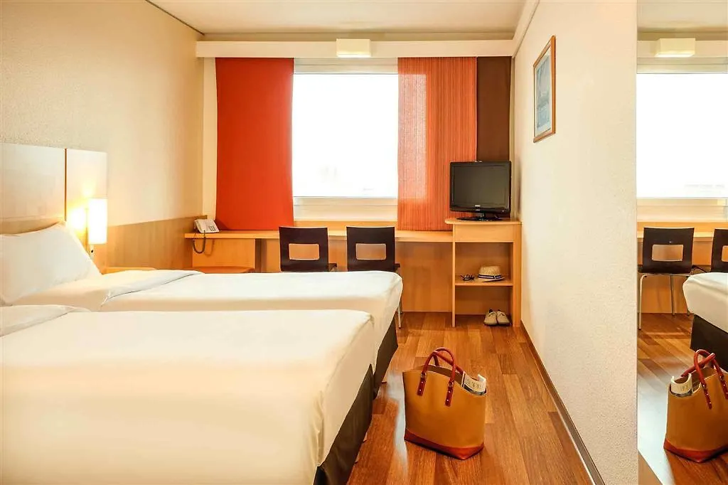 Ibis Wien Messe 3*, Vienna