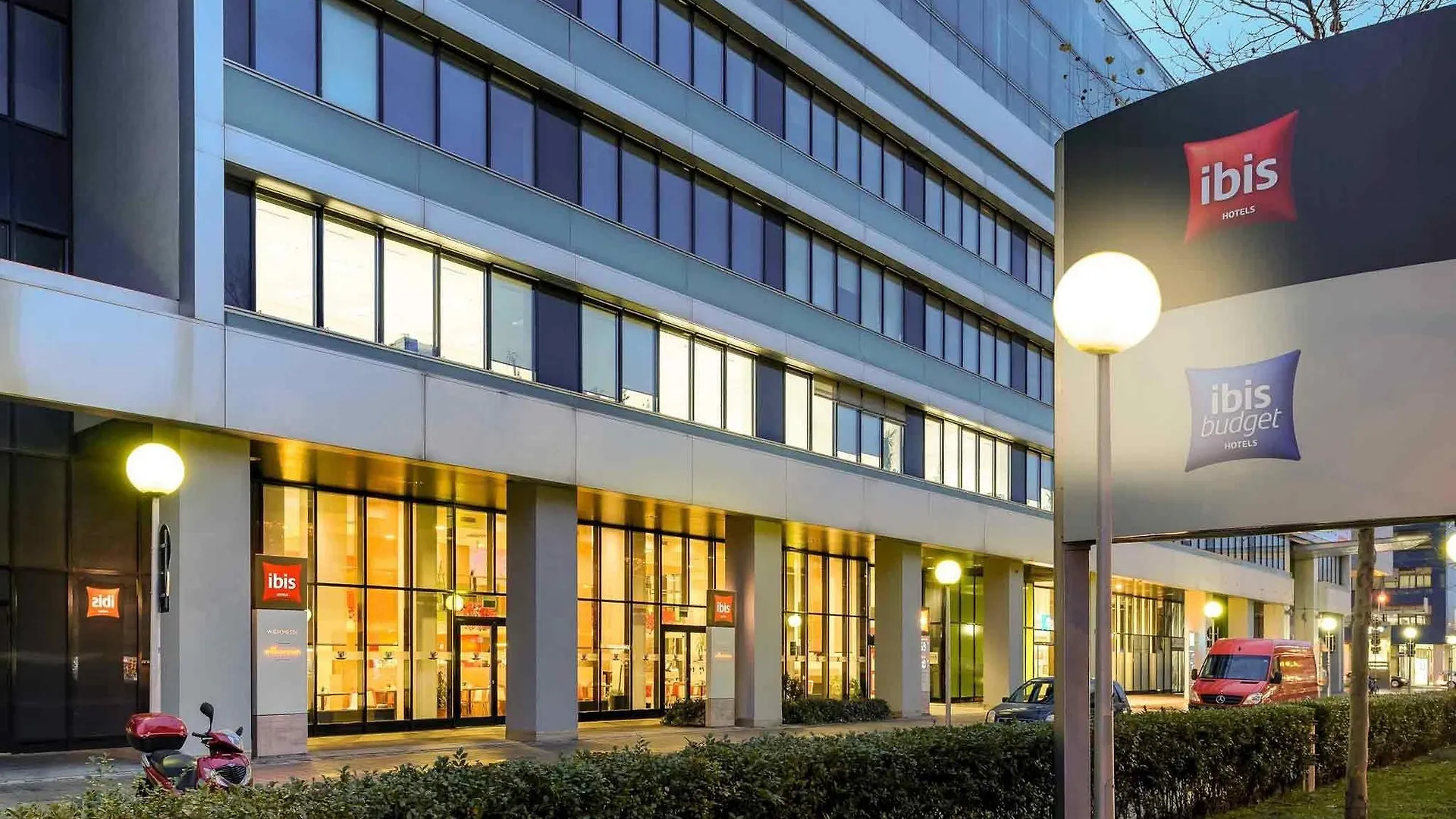 Ibis Wien Messe contacts